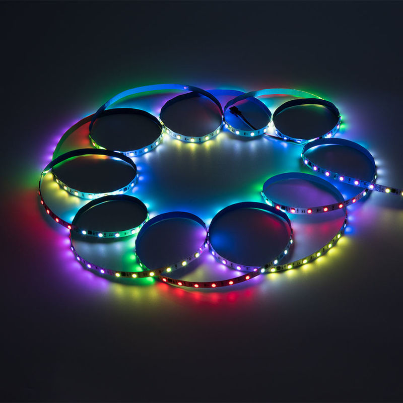 Απομακρυσμένο 5050 RGB LED Strip Ευέλικτο 30LED RGB DC 12V CE RoHS για το σπίτι