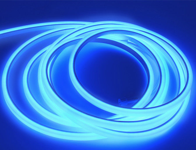 Ζεστό Λευκό 2700K Σιλικόνιο Νεόνιο LED Φως με 12W / m εκπέμπει χρώμα Και IP68 Ανερόφθαλμο Ποσοστό