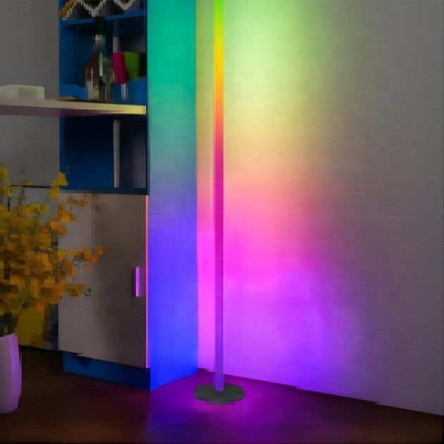 Σχεδιασμός φωτισμού και κυκλωμάτων APP Control Standing Floor Lamp για πολύχρωμη διακόσμηση σπιτιού